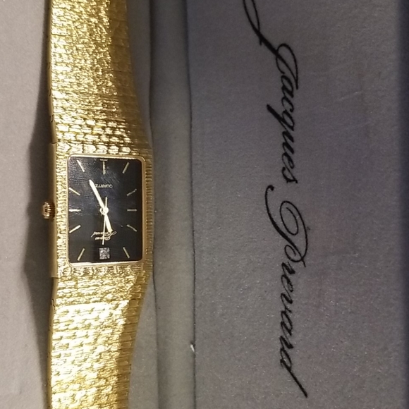 Watch - Picture 2 of 4